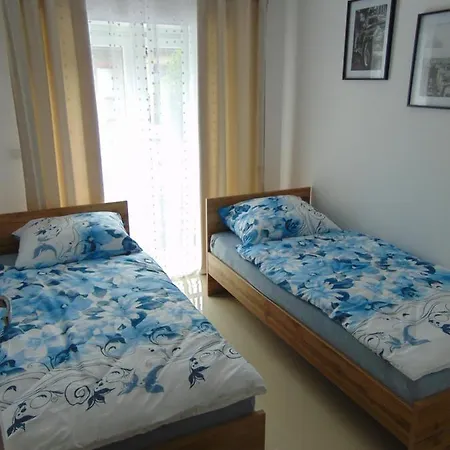 Monik Aparthotel